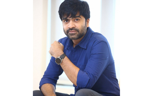 மடியில் அமர வைத்து அரங்கேறிய கொடுமை! சிம்புவை காதலிக்கும் பிரபல நடிகையின் குமுறல் | Srinidhi Simbu Open Talk