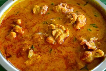 நல்லெண்ணெய் நாட்டுக்கோழி குழம்பு: கிராமத்து ஸ்டைல் ரெசிபி இதோ!