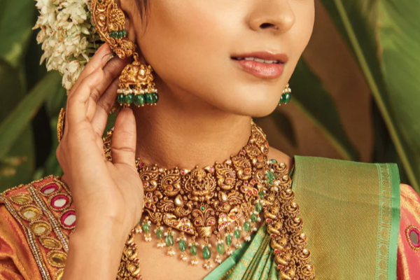 රන් මිල වාර්තාගත ලෙස ඉහළට - රත්තරන් සිහිනය බිඳ වැටෙන ලකුණු | Gold Prices Reach Record High In Sri Lanka
