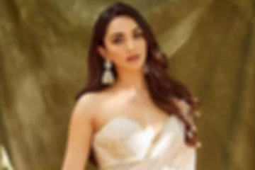 தன் பெயர் நடிகைக்கு இருந்ததால், பெயரை மாற்றி டாப் நாயகியாக வந்த நடிகை.. யார்?