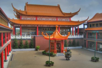 கனடாவில் இலங்கையர் முன்னணியில் சாதனை;சாலை அடையாளங்களை நிறுவிய உலகின் முதல் நகரம்