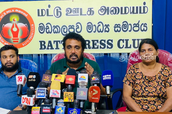 எனது பிள்ளைக்கு நடந்தது போன்று..! சிறைக்கைதி ரினோஜனின் தாயார் அம்பலப்படுத்திய உண்மைகள்.. | Mother Blames Police For Son S Death எனது பிள்ளைக்கு நடந்தது போன்று..! சிறைக்கைதி ரினோஜனின் தாயார் அம்பலப்படுத்திய உண்மைகள்.. | Mother Blames Police For Son S Death