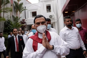 பசில் குழுவினருக்கு புத்தாண்டில் அமைச்சு பதவி