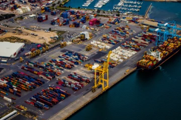 இலங்கையில் இராணுவத்தினரின் பாதுகாப்புடன் களமிறங்கும் வெளிநாட்டவர்கள்