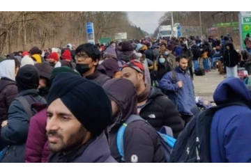 உக்ரைன் எல்லை - சுமார் 20 மணி நேரம் கடும் குளிரில் சிக்கித் தவித்த இந்திய மாணவர்கள்