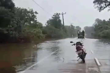 நீரில் மூழ்கிய சுங்காவில–சோமாவதி பாதை