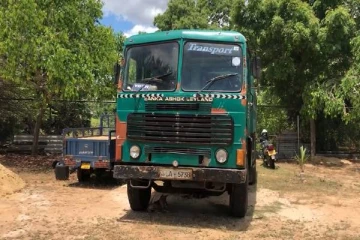 யாழில் விசேட அதிரடி படையினரின் சமிக்ஞையை மீறி சென்ற டிப்பர் வாகனம் மீது துப்பாக்கிச்சூடு