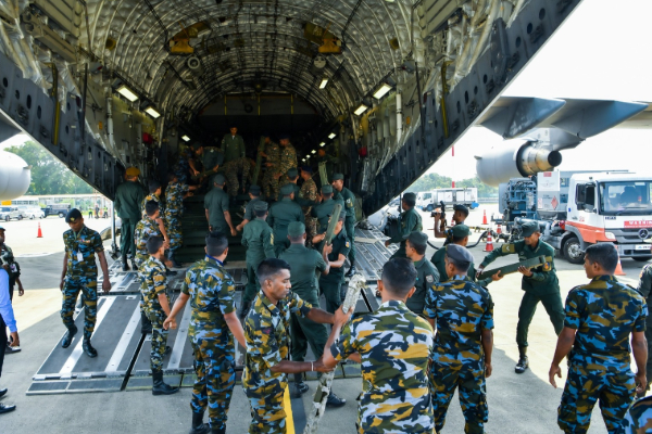 தொடரும் இந்திய உதவிகள்! மற்றுமொரு இந்திய விமானம் இலங்கையை வந்தடைந்தது.. | Indian Plane Carrying Parts Arrives In Sri Lanka