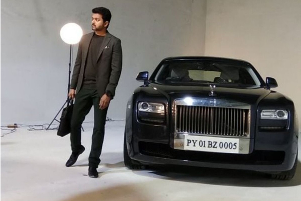 முன்னணி நடிகர்கள் பயன்படுத்தும் விலைஉயர்ந்த கார்கள்.. விலைமட்டும் எத்தனை கோடிகள் தெரியுமா | Top Actors Cars Price