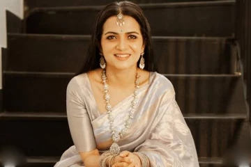 Wow, Gorgeous என ரசிகர்களை சொல்ல மயக்கும் தொகுப்பாளினி டிடியின் லேட்டஸ்ட் போட்டோ ஷுட்