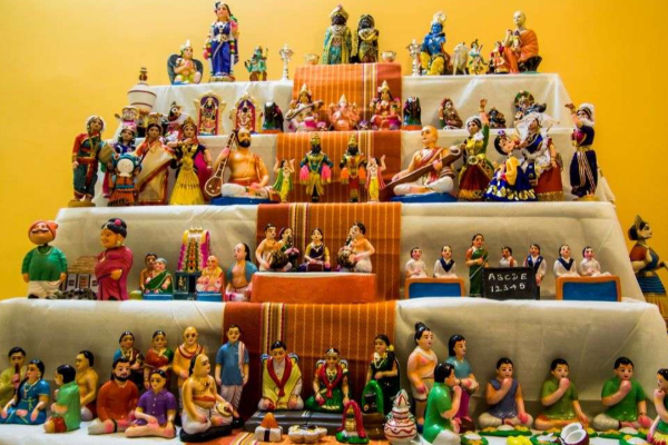நவராத்திரி கொலு மற்றும் வழிபாட்டினை நிறைவு செய்யும் பொழுது இந்த தவறை செய்து விடாதீர்கள் | How To End Navatri Pooja At Home In Tamil