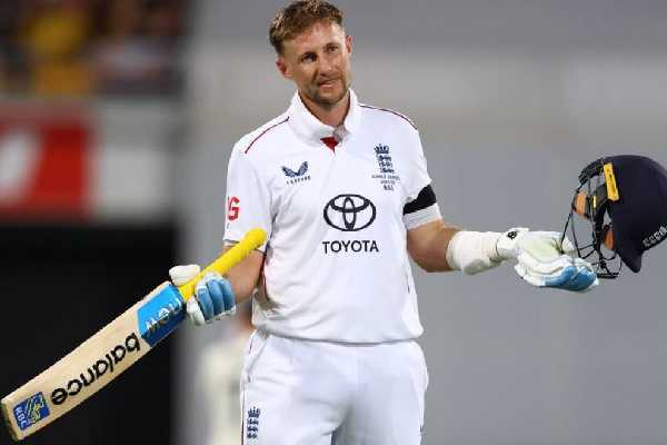 ஆஸ்திரேலியாவுக்கு சம்மட்டி அடி!! மேத்யூ ஹைடன் மானத்தை காத்த இங்கிலாந்து வீரர்!! | Matthew Hayden Congratulate Joe Root 100 Australia