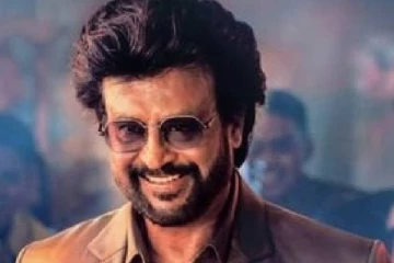 நடிகை ஸ்ரீதேவி மற்றும் அமிதாப் பச்சனுடன் சூப்பர் ஸ்டார் ரஜினிகாந்த், பலரும் பார்த்திராத புகைப்படம் இதோ..