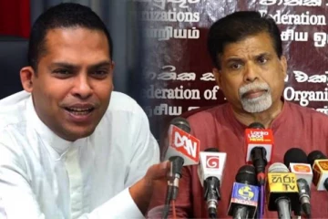 சுற்றுலாத்துறை அமைச்சருக்கு எதிராக வழக்கு தாக்கல்