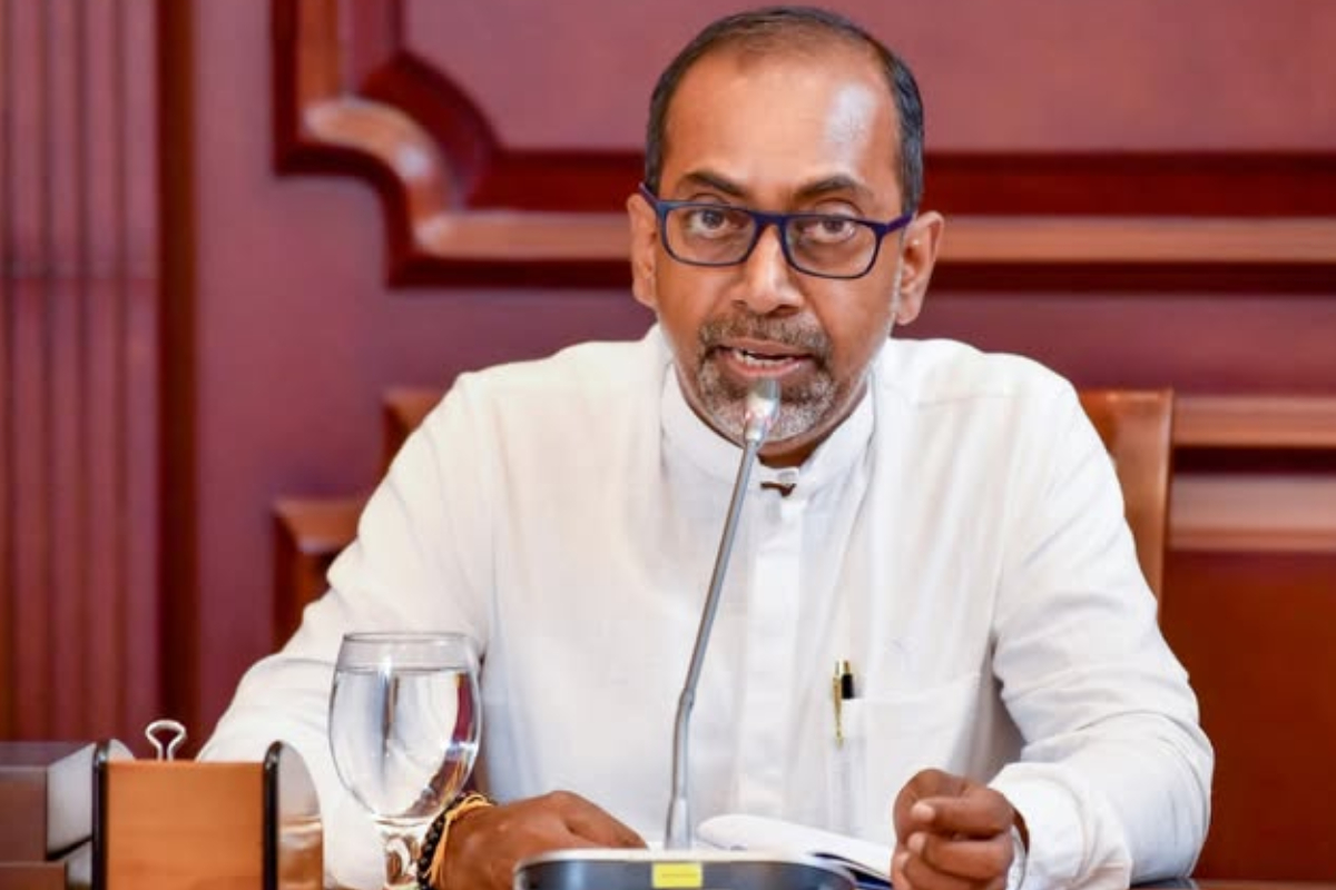 காவியுடையுடன் மீண்டும் நீதிமன்றத்திற்கு: ஞானசார தேரர் தொடர்பில் அரசாங்கத்தின் அறிவிப்பு | Returning To Court In Saffron Robes Gnanasara காவியுடையுடன் மீண்டும் நீதிமன்றத்திற்கு: ஞானசார தேரர் தொடர்பில் அரசாங்கத்தின் அறிவிப்பு | Returning To Court In Saffron Robes Gnanasara