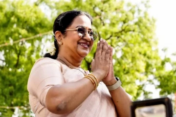 மாமியார் வீட்டிற்கு செல்வது போல் திமுகவினர் ஜெயிலுக்கு சென்று வருகிறார்கள் - ராதிகா சரத்குமார்!