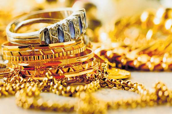 தங்கம் வாங்க காத்திருப்போருக்கு முக்கிய தகவல்: விலையில் ஏற்பட்டுள்ள திடீர் மாற்றம் - ஐபிசி தமிழ்