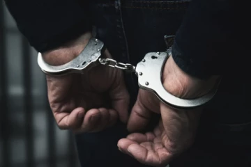 மில்லியன் கணக்கில் பண மோசடி ; சிக்கிய அரசாங்க அதிகாரிகள்