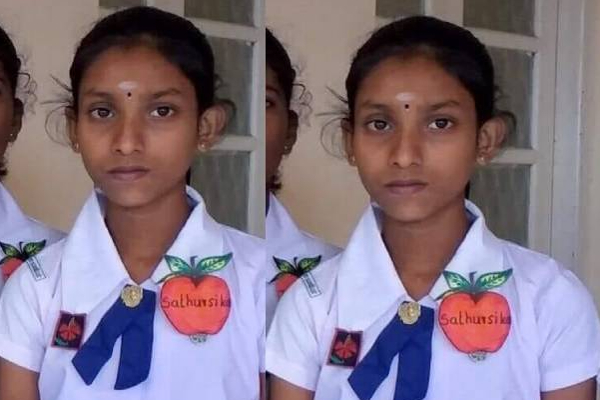 யாழில் பரிதாபமாக உயிரிழந்த மாணவிக்கு கண்ணீர் அஞ்சலி! (Photos) | Photo Of The Student Died In Jaffna Fire Accident
