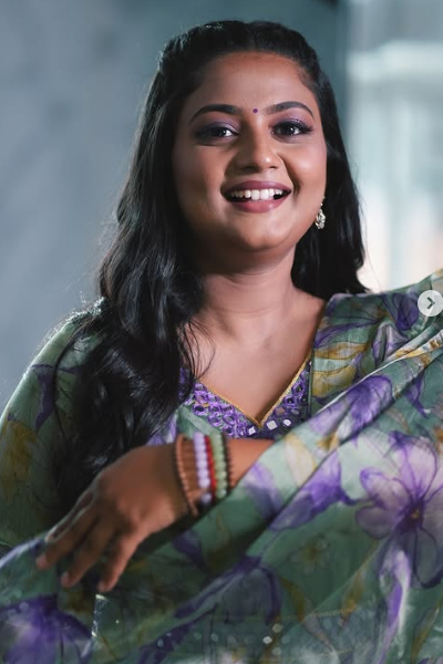 சிறகடிக்க ஆசை சீரியல் மீனாவா இது? மாடர்ன் உடையில் வெளியிட்ட புகைப்படம் | Siragadikka Aasai Actress Gomathi Priya Photos