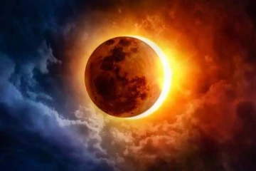 நாளை வருடத்தின் கடைசி சூர்ய கிரகணம்: எங்கு, எப்படி காணலாம்?