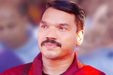 නාමල් රාජපක්ෂට නොතීසි..!