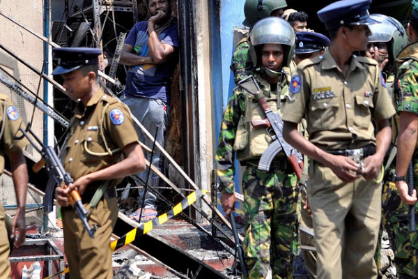 விசேட சுற்றிவளைப்பில் 590 பேர் கைது! | 590 People Arrested In Special Raids Islandwide விசேட சுற்றிவளைப்பில் 590 பேர் கைது! | 590 People Arrested In Special Raids Islandwide