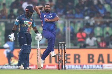 வரலாற்று தோல்வியை பதிவு செய்த இலங்கை கிரிக்கெட் அணி