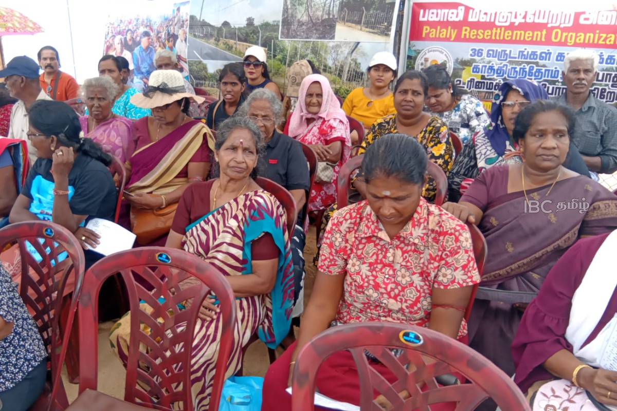 வலி. வடக்கு காணி விடுவிப்பு கோரி பலாலியில் 13ஆவது வாரமாக போராட்டம் | Protest In Palaly Release Of Land In Vali North