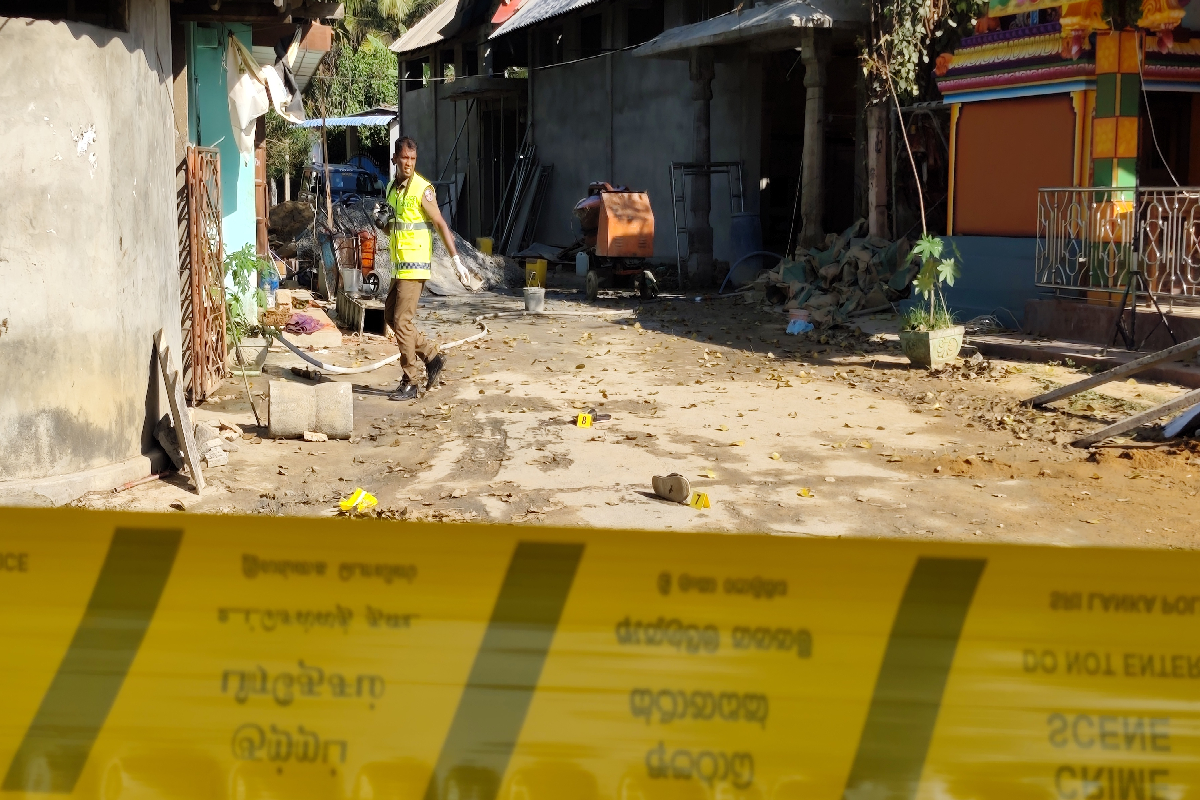 யாழில் கோவில் புனரமைப்பு; இளைஞன் கொலையில் திடுக்கிடும் தகவல்; பொலிஸில் பொய் முறைப்பாடு | Temple Renovation Jaffna Revelations Youth Murder யாழில் கோவில் புனரமைப்பு; இளைஞன் கொலையில் திடுக்கிடும் தகவல்; பொலிஸில் பொய் முறைப்பாடு | Temple Renovation Jaffna Revelations Youth Murder