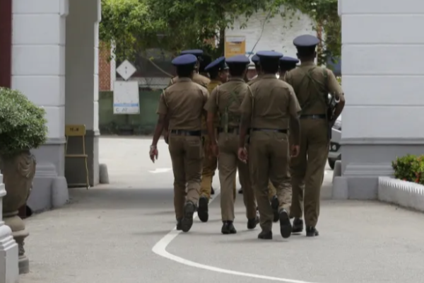 புட்டு கேட்ட கணவனை அடித்து கொன்ற மனைவி ; பொலிஸாரின் விசாரணைகளில் பல தகவல்கள் | Wife Murder After Husband Asks Pudding Revealed