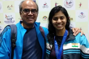 மகளுக்காக நடிப்பை தூக்கி எறிந்த தலைவாசல் விஜய்! மகள் செய்த மிகப்பெரிய செயல்..