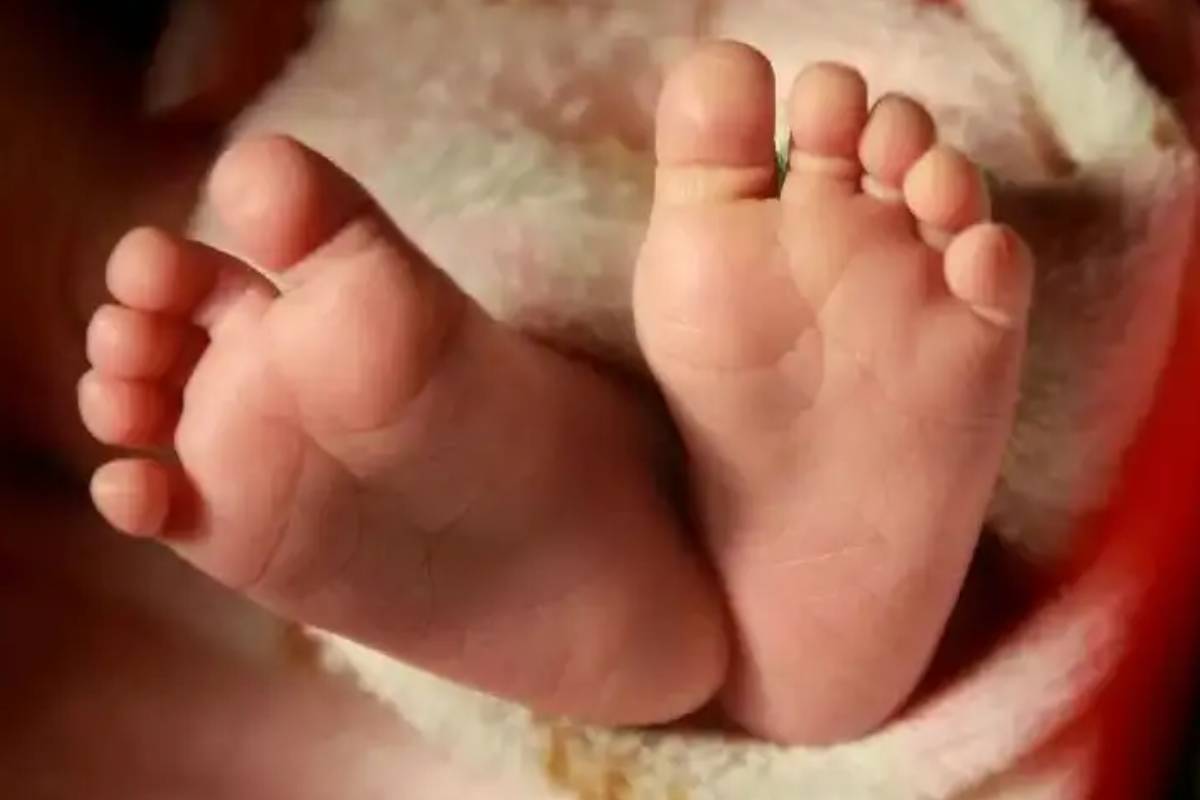 யாழில் புட்டிப்பால் குடித்துவிட்டு உறங்கிய ஒரு வயது குழந்தை பரிதாப உயிரிழப்பு | Tragic Death Of A One Year Old Child In Jaffna