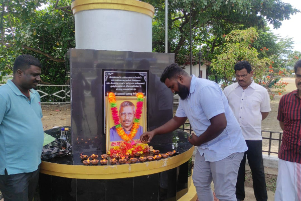 படுகொலை செய்யப்பட்ட ஊடகவியலாளர் நடேசனின் நினைவு தினம்! - ஐபிசி தமிழ்
