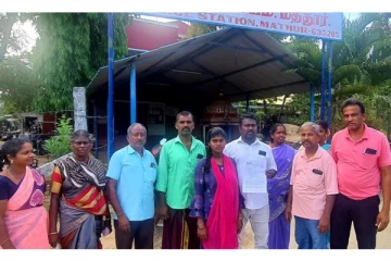 பெண்ணின் பிறப்புறுப்பில் மிளகாய் பொடி தடவி சித்ரவதை- பொலிசாரின் கொடூர செயல்