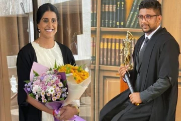 உச்ச நீதிமன்றில் சட்டத்தரணிகளாக பதவி ஏற்றுக்கொண்ட 2 தமிழ்த்தேசிய பற்றாளர்கள்!