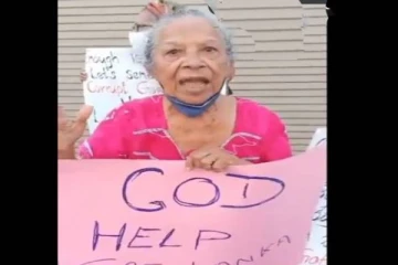 ஒவ்வொரு முறையும் இரவில் விளக்கு அணையும்போது நான் அழுவேன் - 89 வயதான மூதாட்டியின் ஆதங்கம் (Video)