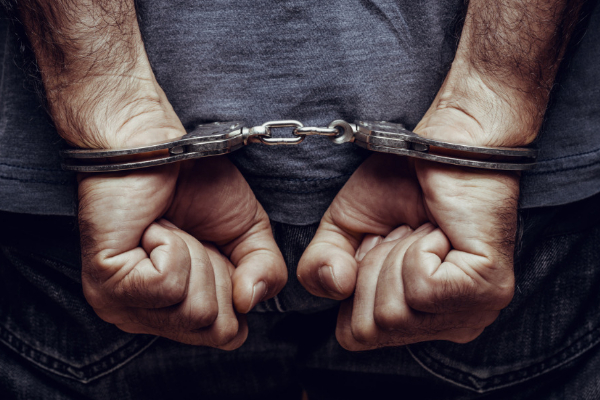 முல்லைத்தீவில் நீதிமன்றத்தில் இருந்து தப்பி ஓடிய சந்தேகநபர் | A Fugitive From Court