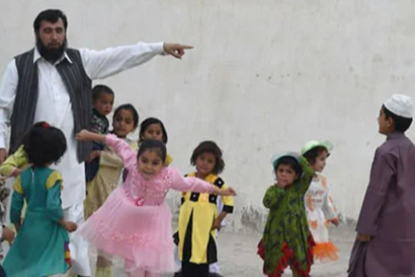 3 மனைவி 60 குழந்தைகள் - 4வது மனைவிக்கு ஸ்கெட்ச் போடும் நபர்! | Pakistan Man Welcomes His 60Th Child 3 மனைவி 60 குழந்தைகள் - 4வது மனைவிக்கு ஸ்கெட்ச் போடும் நபர்! | Pakistan Man Welcomes His 60Th Child