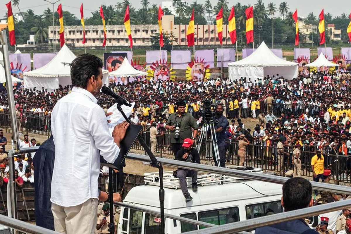 புதுச்சேரிக்கு மாநில அந்தஸ்து: பிரசாரத்தில் விஜய் | Tvk Vijay Campaign In Puducherry