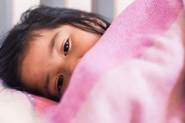 நோயால் பாதிக்கப்பட்ட குழந்தைகளைப் பயன்படுத்தி பணம் பறிக்கும் கும்பல்