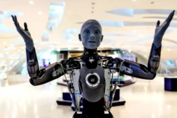 ஆட்களை கொல்லும் ரோபோக்கள்? விபரீத கண்டுபிடிப்பு