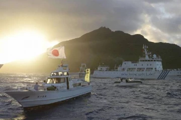 இரண்டு மீன்பிடி படகுகள்... சர்ச்சைக்குரிய தீவு: மோசமடையும் சீனா - ஜப்பான் பகை