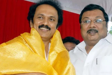 தம்பியை வாழ்த்திய அண்ணன்! பதவியேற்பு விழாவில் நடக்கும் திருப்பங்கள்- குடும்பம் ஒன்று சேர்கிறதா?