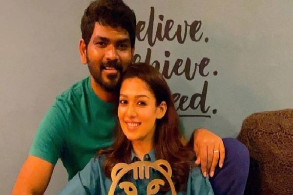 நயன்தாராவுக்கு ரூ. 10 கோடி ரோல்ஸ் ராய்ஸ் காரை பரிசளித்த விக்னேஷ் சிவன்! | Vignesh Shivan Gifts Rolls Royce Car To Nayanthara நயன்தாராவுக்கு ரூ. 10 கோடி ரோல்ஸ் ராய்ஸ் காரை பரிசளித்த விக்னேஷ் சிவன்! | Vignesh Shivan Gifts Rolls Royce Car To Nayanthara