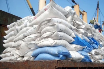 இலங்கை சந்தைக்கு வந்த இந்தியா உப்பு