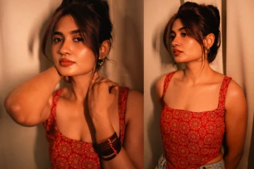 தேஜு அஸ்வினி கிளாமர் லுக் போட்டோஷூட்