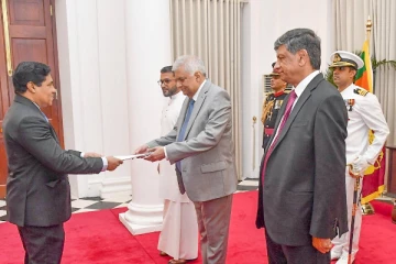 இலங்கை அரசின் அனுமதியுடன் நியமனம் பெற்ற தூதுவர் (படங்கள்)