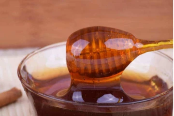 தேனுடன் இலவங்கப்பட்டை சேர்த்து சாப்பிட்டால் உடலில் கொழுப்பு கரைந்து விடும்... அட இவ்வளவு நன்மைகளா?