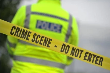 இருவேறு இடங்களில் இருவர் படுகொலை